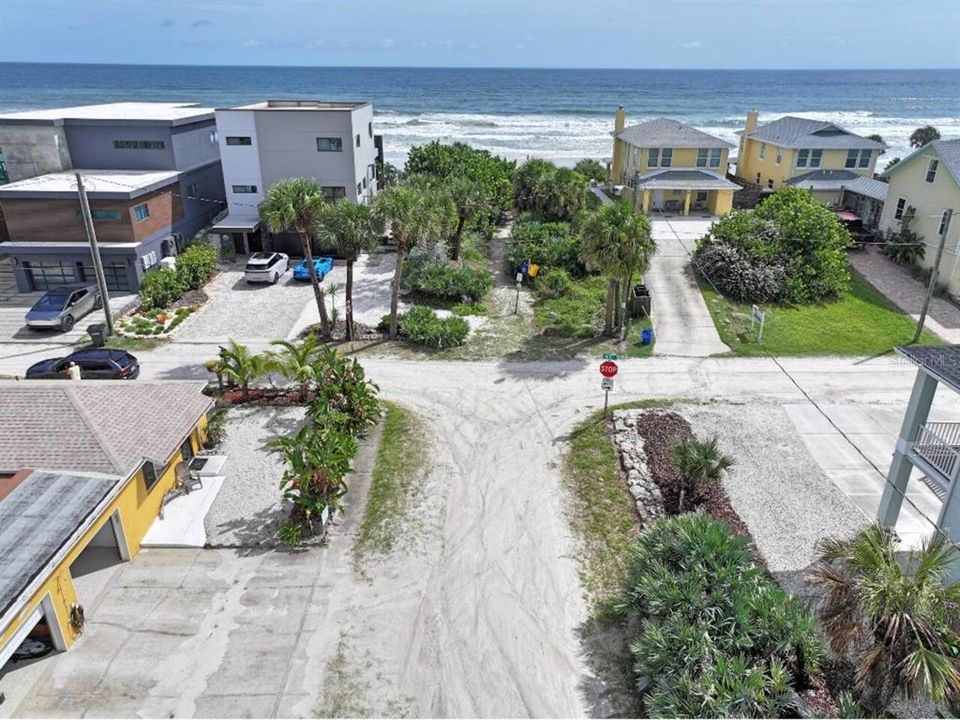 For Rent: $3,500 (2 beds, 2 baths, 1000 Square Feet)