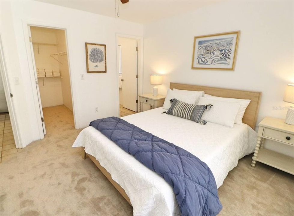 For Rent: $3,500 (2 beds, 2 baths, 1000 Square Feet)