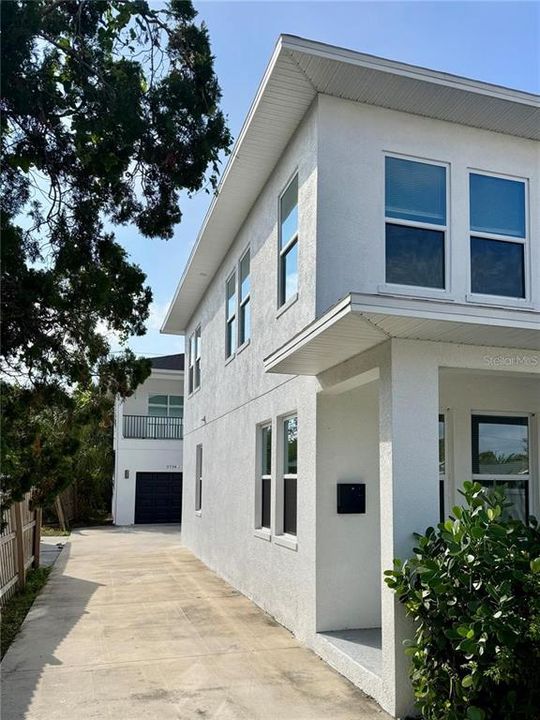 En Venta: $925,000 (6 camas, 6 baños, 3616 Pies cuadrados)