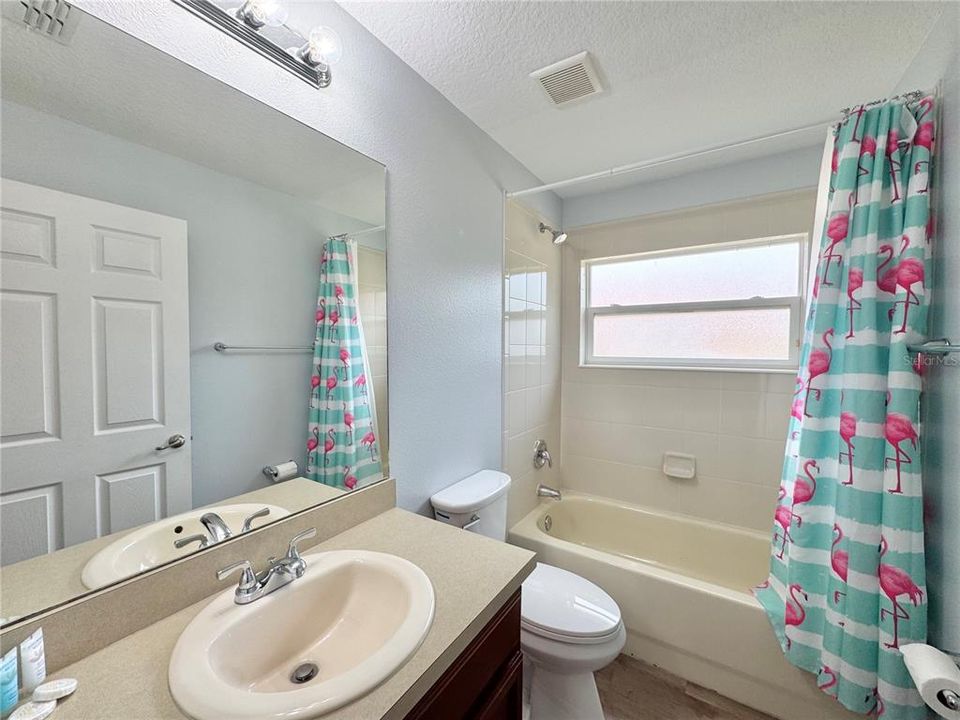 В аренду: $2,900 (5 спален, 4 ванн, 2195 Квадратных фут)