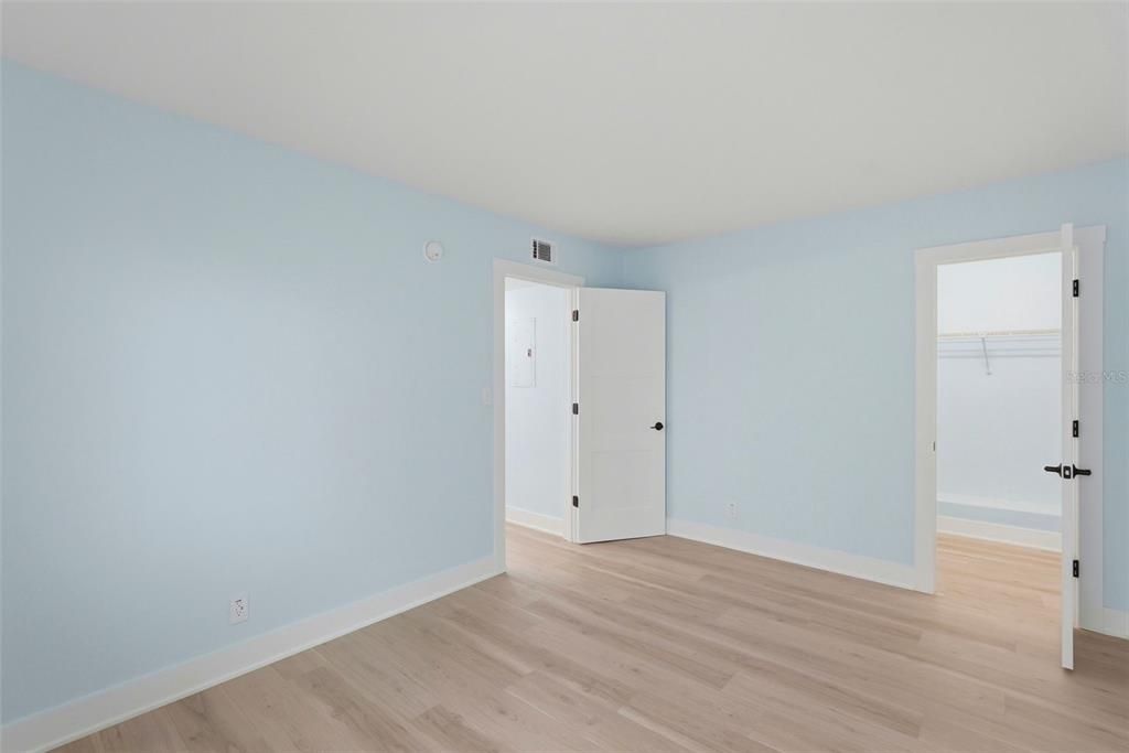 For Rent: $3,500 (2 beds, 2 baths, 1255 Square Feet)