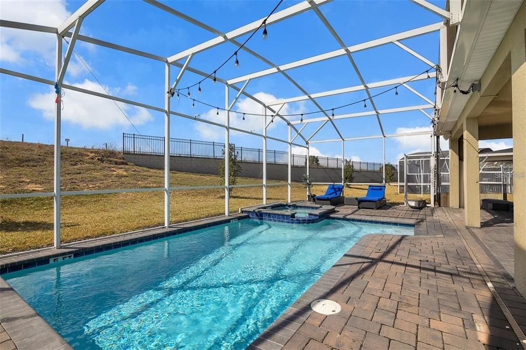 В аренду: $6,500 (8 спален, 5 ванн, 4370 Квадратных фут)