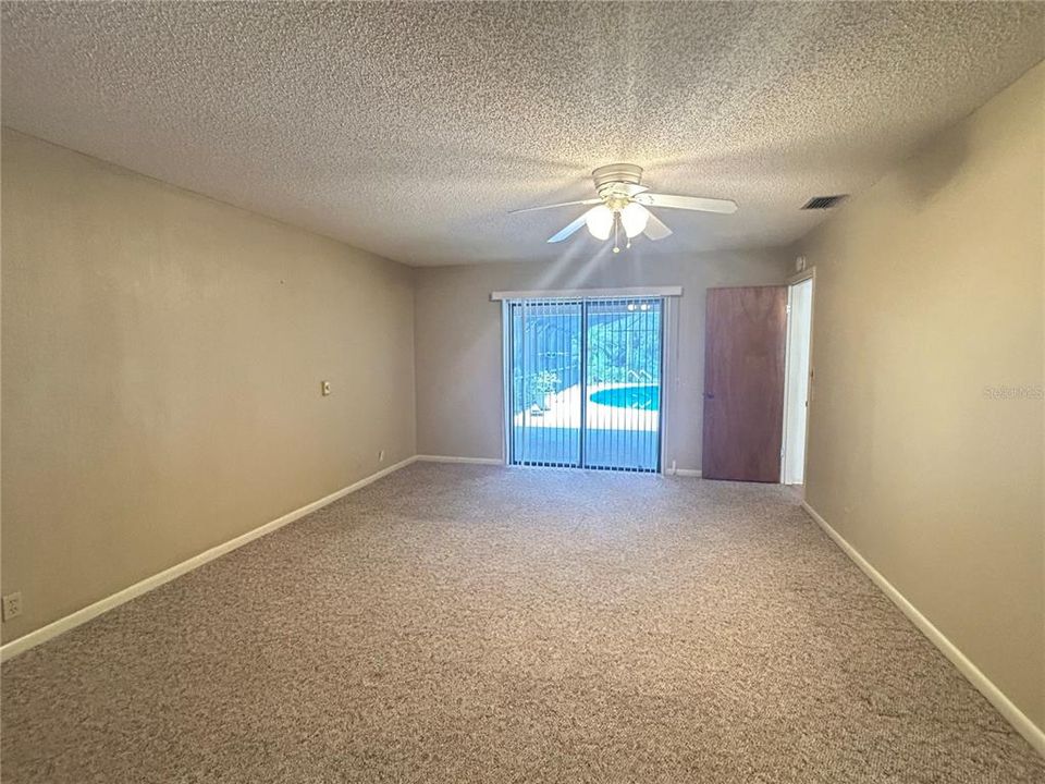 For Sale: $350,000 (3 beds, 2 baths, 1964 Square Feet)
