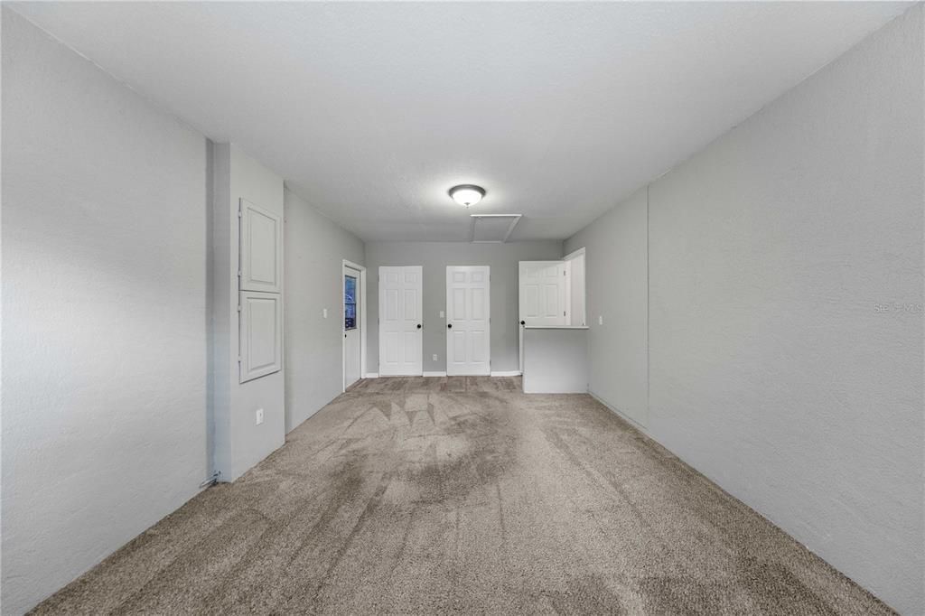Active With Contract: $269,900 (2 beds, 2 baths, 1275 Square Feet)