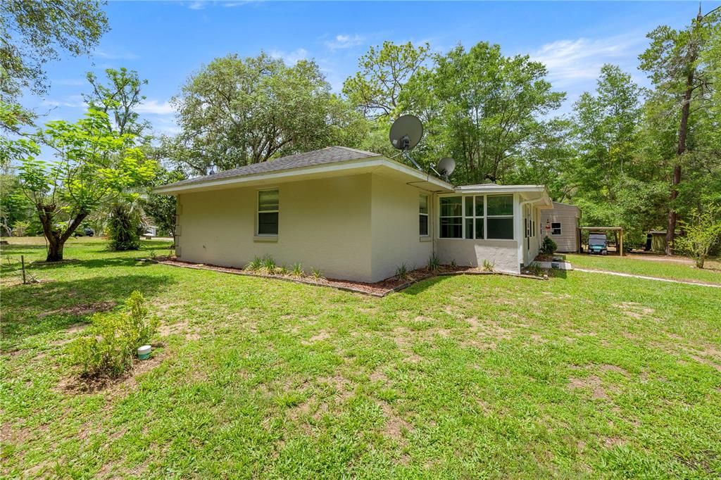 Active With Contract: $269,900 (2 beds, 2 baths, 1275 Square Feet)