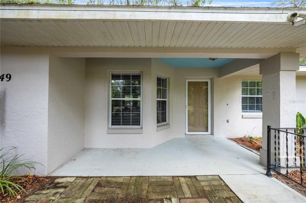 Active With Contract: $269,900 (2 beds, 2 baths, 1275 Square Feet)