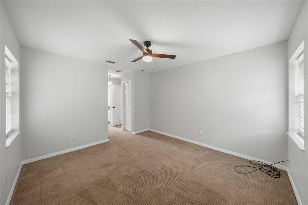 Active With Contract: $269,900 (2 beds, 2 baths, 1275 Square Feet)