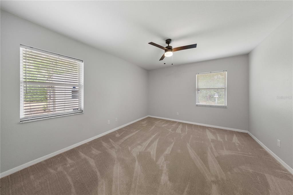 Active With Contract: $269,900 (2 beds, 2 baths, 1275 Square Feet)