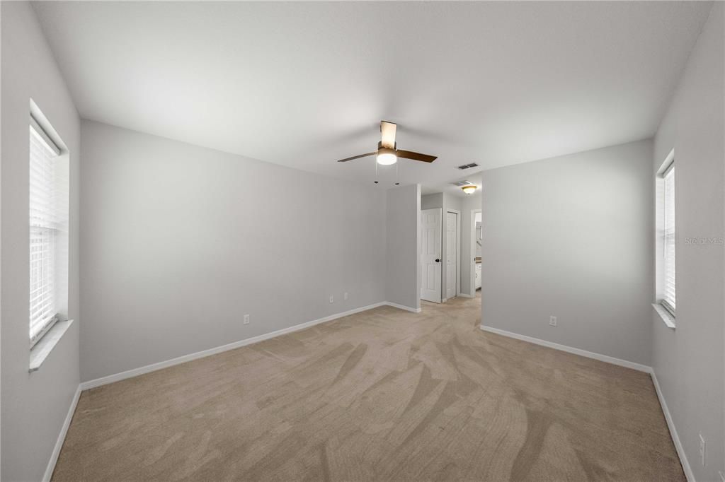 Active With Contract: $269,900 (2 beds, 2 baths, 1275 Square Feet)