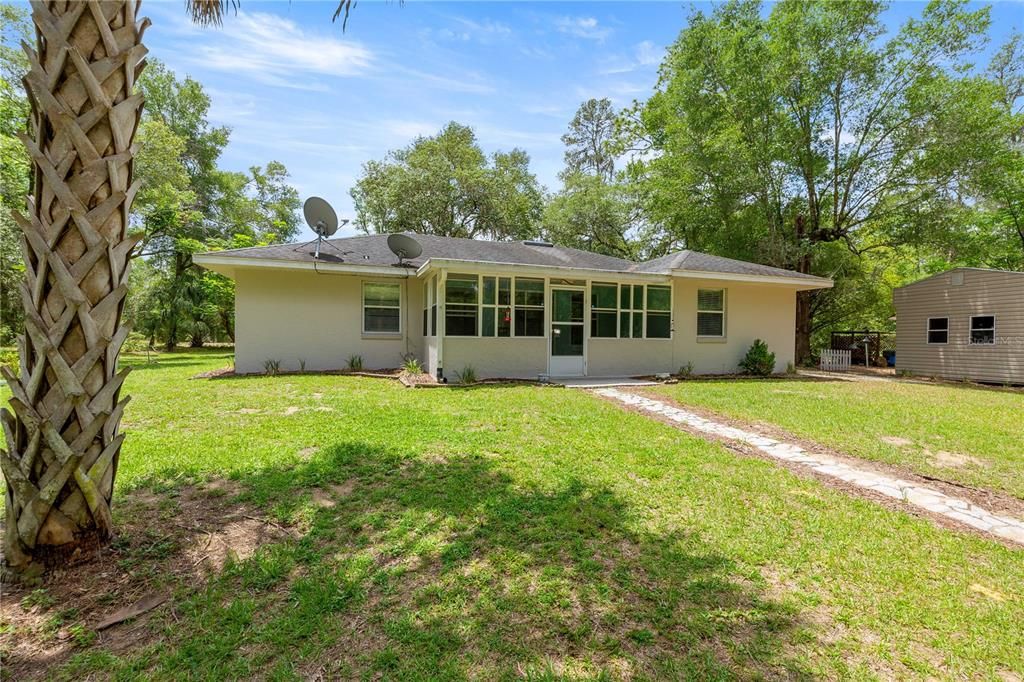 Active With Contract: $269,900 (2 beds, 2 baths, 1275 Square Feet)