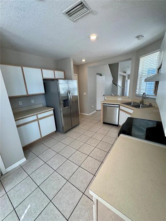 En Venta: $265,000 (3 camas, 2 baños, 1565 Pies cuadrados)