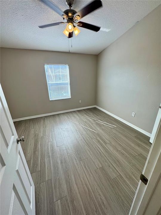 En Venta: $265,000 (3 camas, 2 baños, 1565 Pies cuadrados)