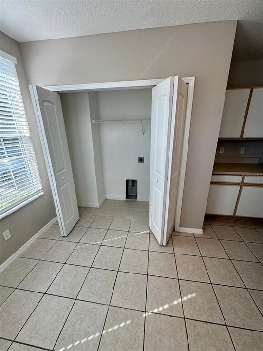 En Venta: $265,000 (3 camas, 2 baños, 1565 Pies cuadrados)