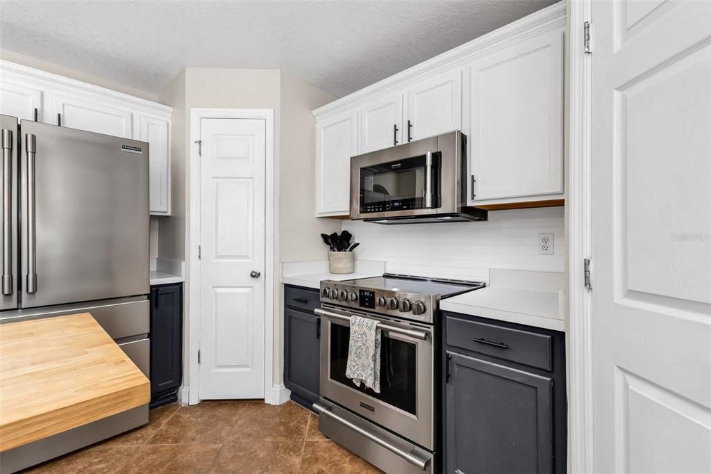 На продажу: $524,900 (4 спален, 2 ванн, 2248 Квадратных фут)