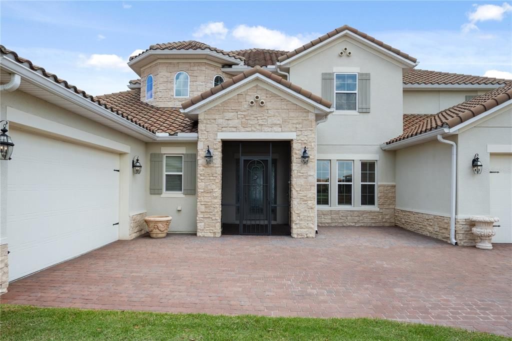 На продажу: $1,025,000 (5 спален, 5 ванн, 5412 Квадратных фут)