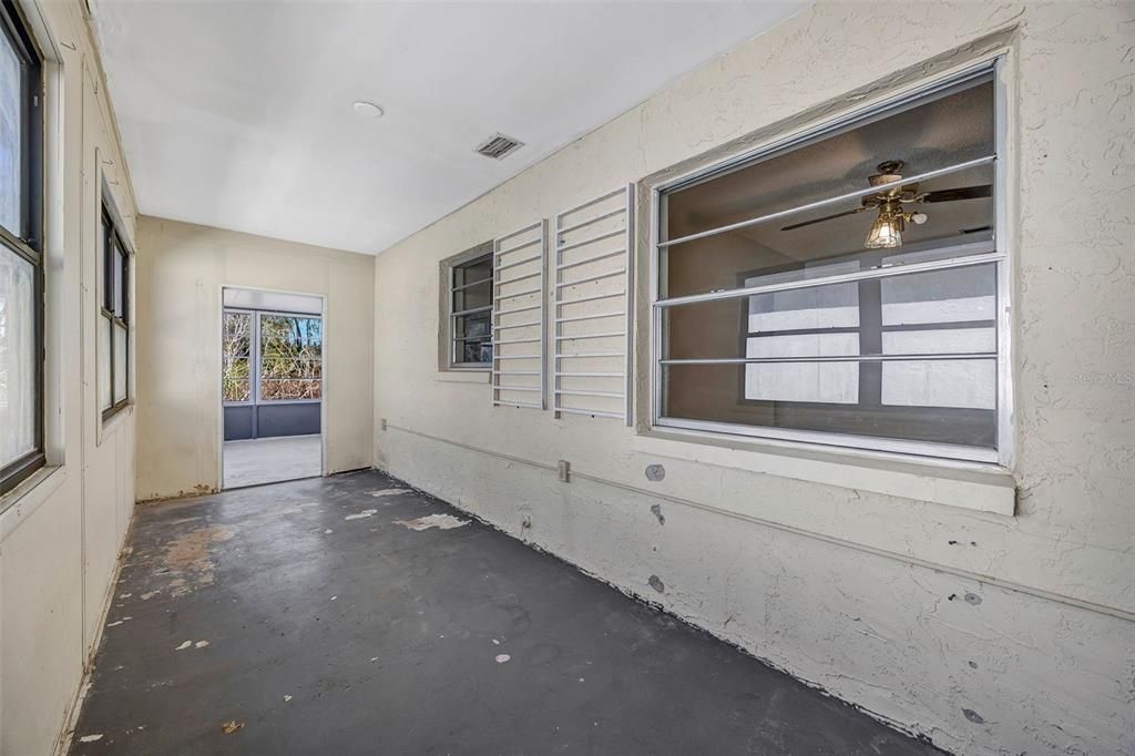 En Venta: $215,000 (2 camas, 2 baños, 1108 Pies cuadrados)