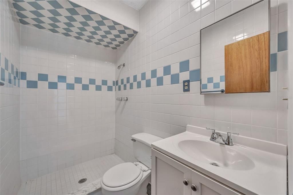 En Venta: $215,000 (2 camas, 2 baños, 1108 Pies cuadrados)