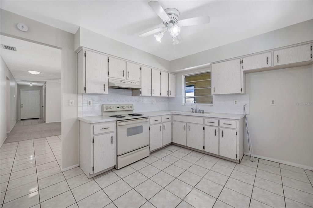 En Venta: $215,000 (2 camas, 2 baños, 1108 Pies cuadrados)