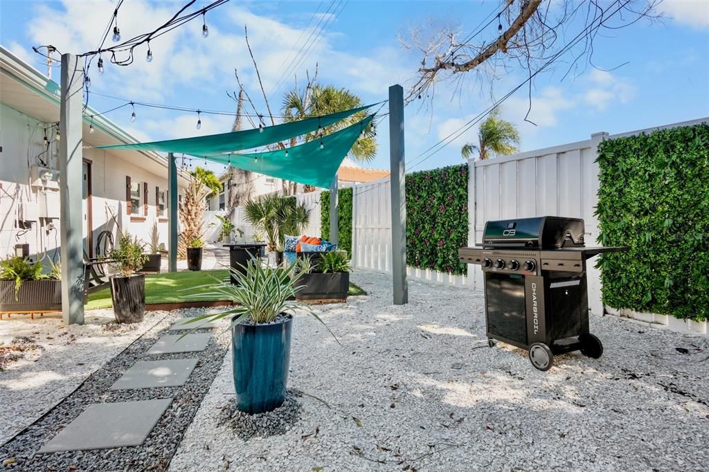 For Sale: $1,349,000 (4 beds, 2 baths, 1246 Square Feet)