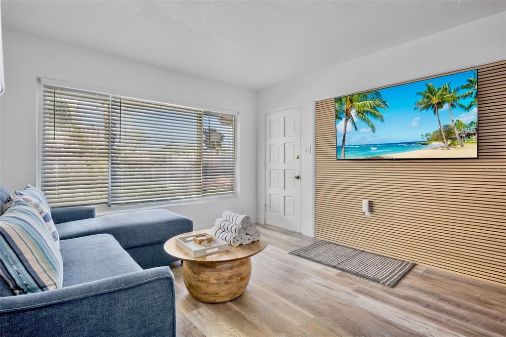 For Sale: $1,349,000 (4 beds, 2 baths, 1246 Square Feet)