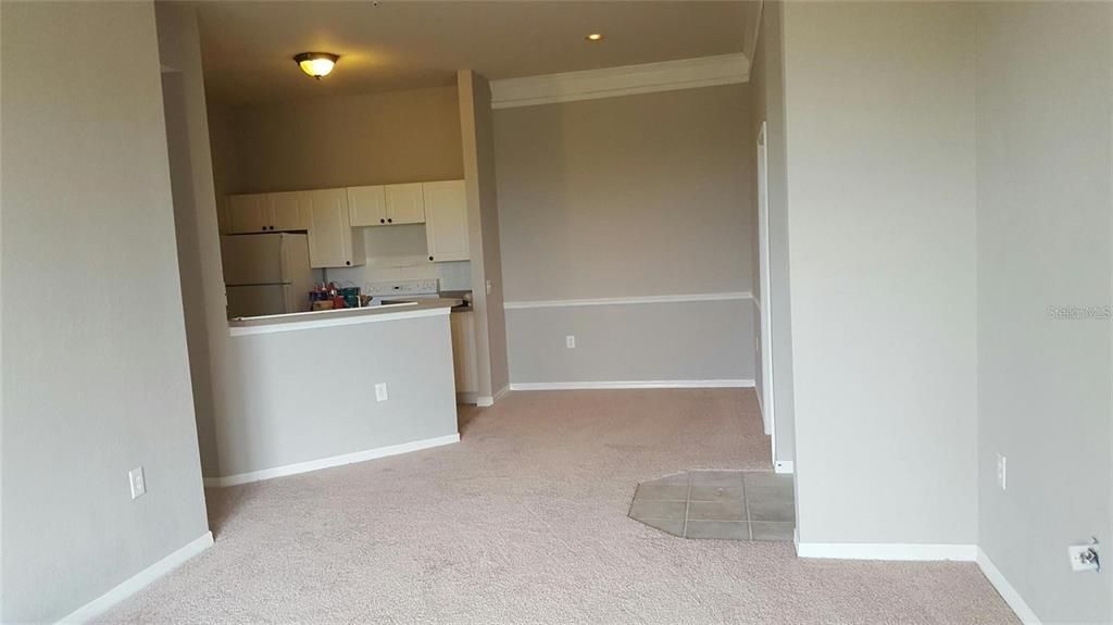 For Rent: $1,525 (1 beds, 1 baths, 843 Square Feet)
