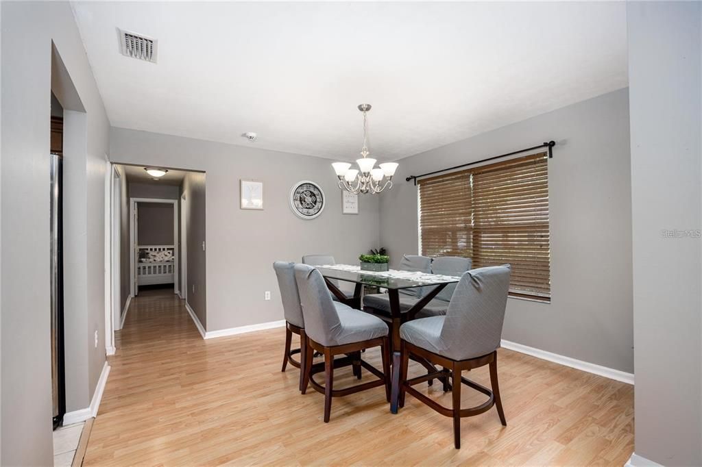 For Rent: $2,250 (3 beds, 2 baths, 1261 Square Feet)