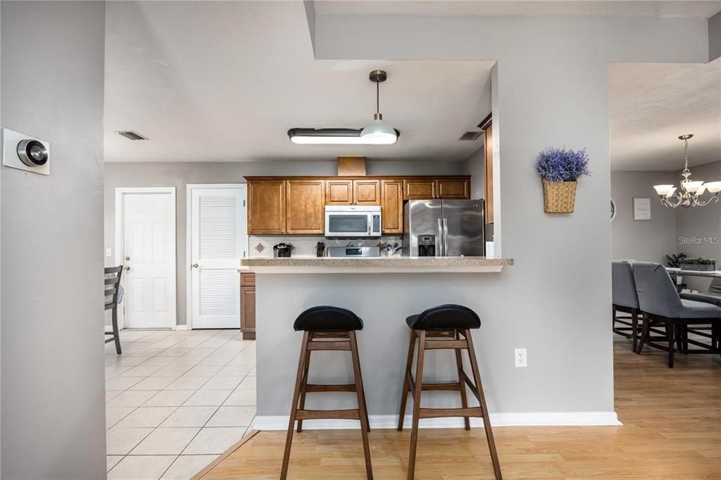 For Rent: $2,250 (3 beds, 2 baths, 1261 Square Feet)