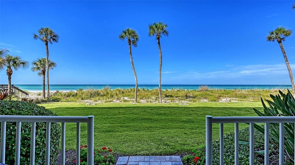 For Sale: $1,100,000 (2 beds, 2 baths, 1336 Square Feet)