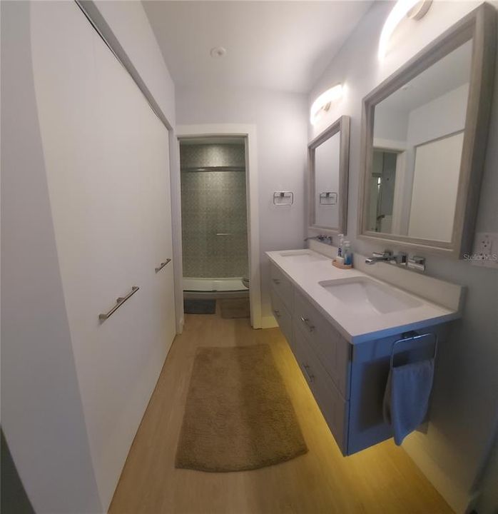En Venta: $399,999 (4 camas, 2 baños, 1456 Pies cuadrados)