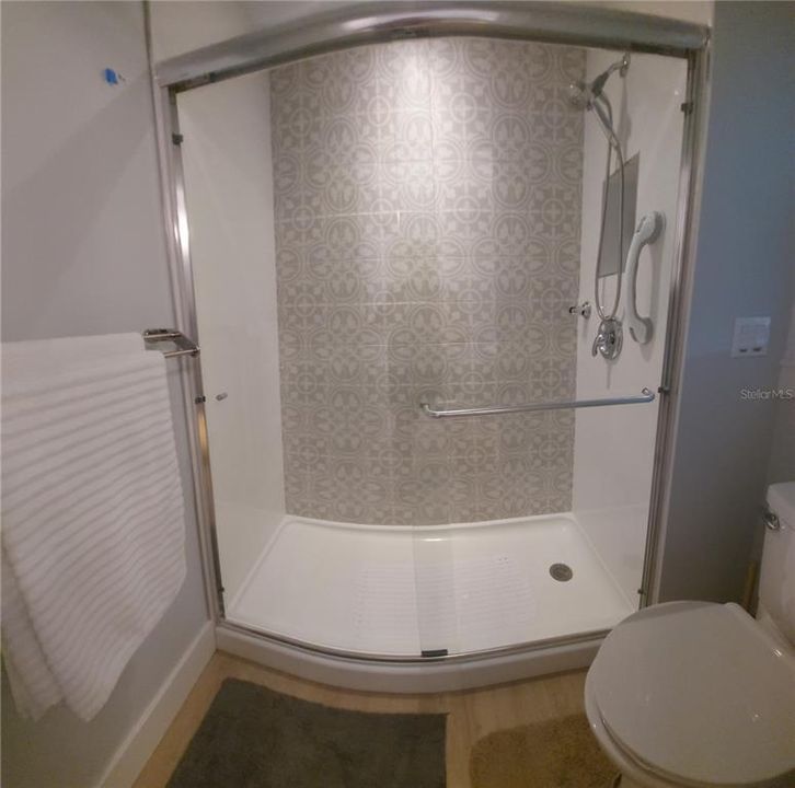 En Venta: $399,999 (4 camas, 2 baños, 1456 Pies cuadrados)