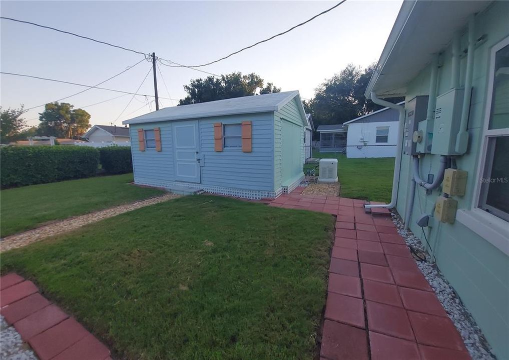 En Venta: $399,999 (4 camas, 2 baños, 1456 Pies cuadrados)