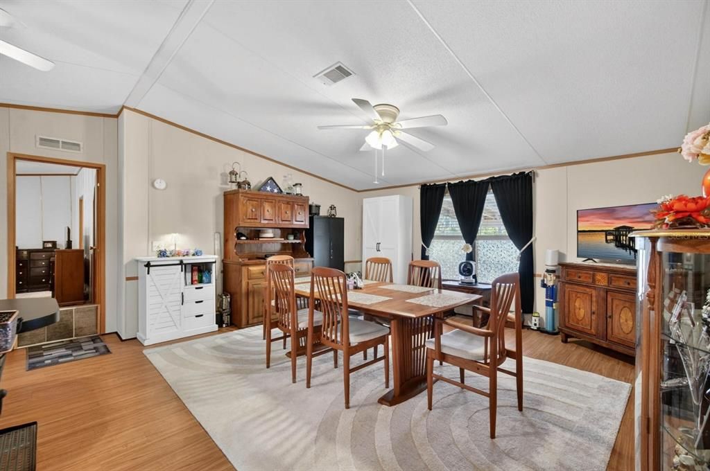 For Sale: $260,000 (4 beds, 2 baths, 1890 Square Feet)