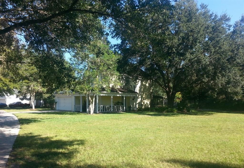 For Rent: $2,300 (3 beds, 2 baths, 1444 Square Feet)