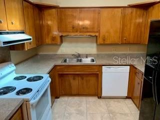 For Rent: $1,850 (2 beds, 2 baths, 1200 Square Feet)