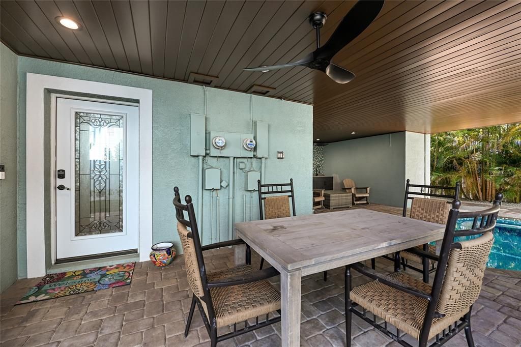 For Sale: $2,695,000 (4 beds, 3 baths, 2678 Square Feet)