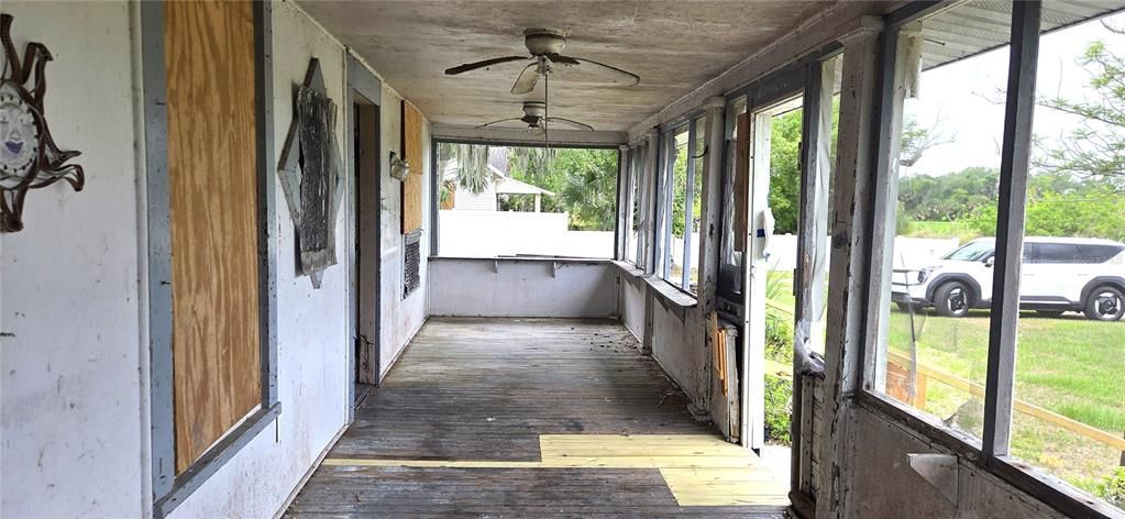Activo con contrato: $88,000 (3 camas, 2 baños, 1916 Pies cuadrados)
