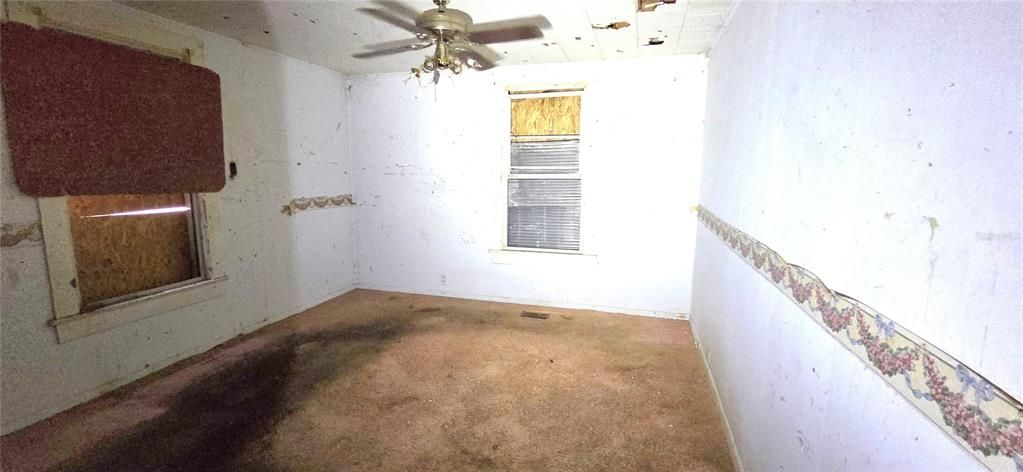Activo con contrato: $88,000 (3 camas, 2 baños, 1916 Pies cuadrados)