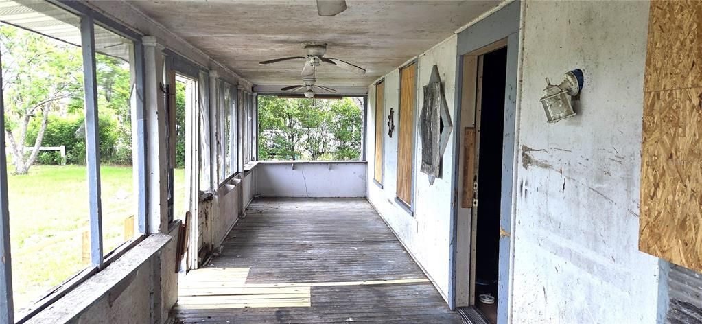Activo con contrato: $88,000 (3 camas, 2 baños, 1916 Pies cuadrados)