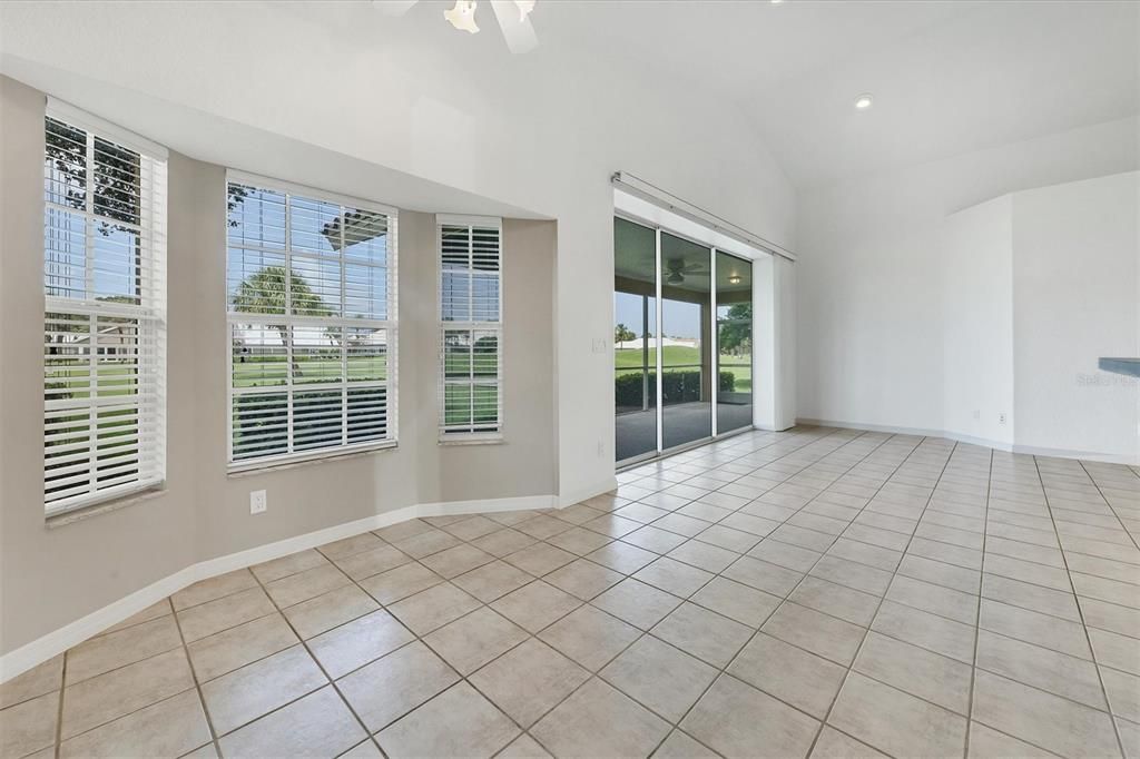 For Rent: $2,800 (2 beds, 2 baths, 2085 Square Feet)