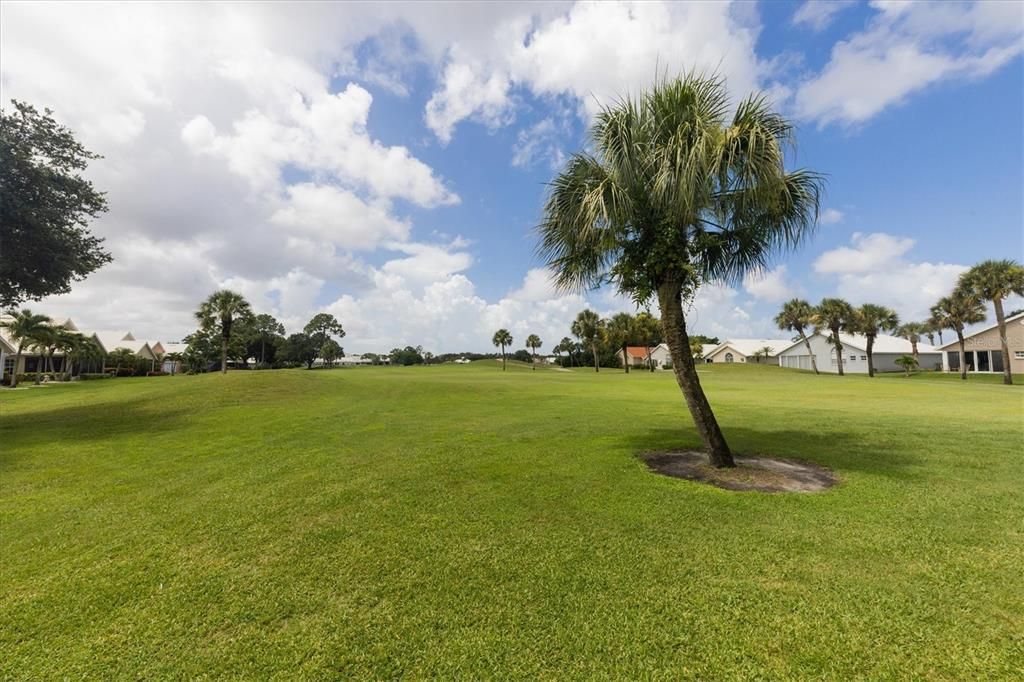 For Rent: $2,800 (2 beds, 2 baths, 2085 Square Feet)