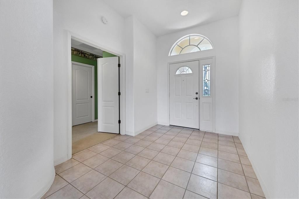 For Rent: $2,800 (2 beds, 2 baths, 2085 Square Feet)
