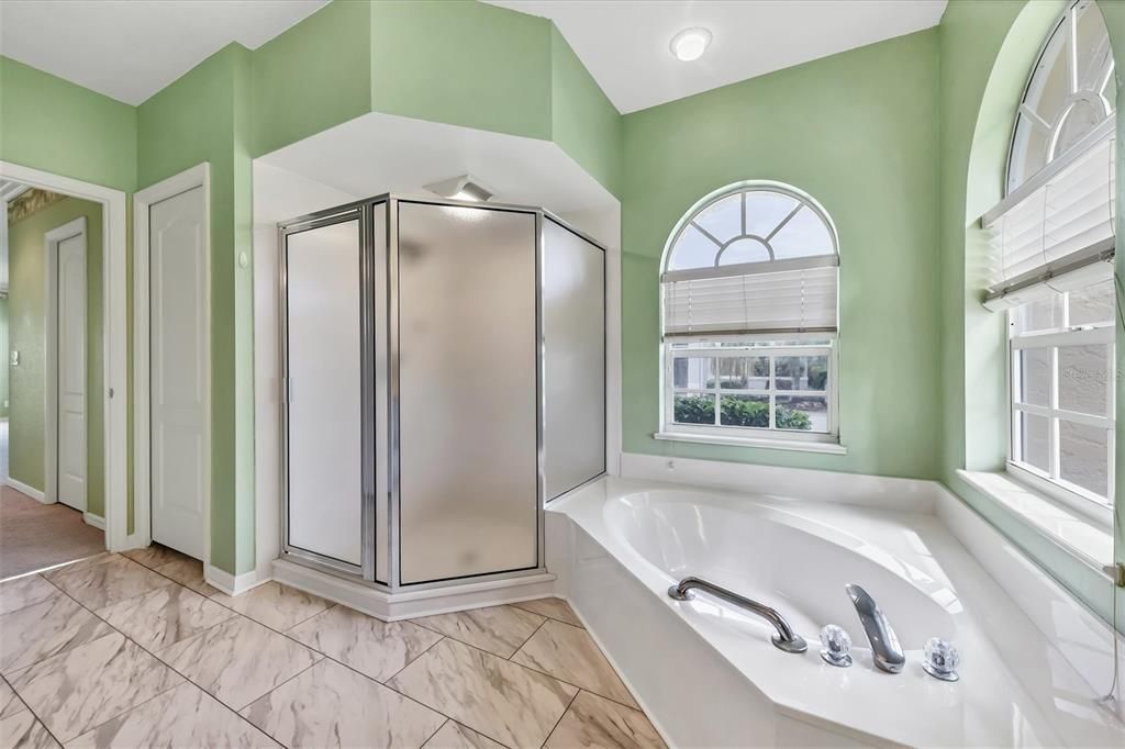 For Rent: $2,800 (2 beds, 2 baths, 2085 Square Feet)