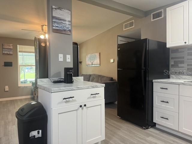 Active With Contract: $2,000 (3 beds, 2 baths, 980 Square Feet)