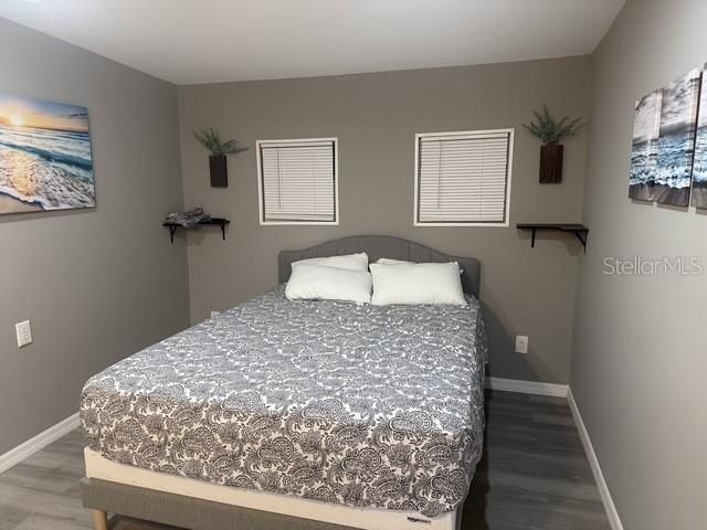 Active With Contract: $2,000 (3 beds, 2 baths, 980 Square Feet)