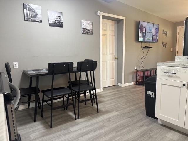 Active With Contract: $2,000 (3 beds, 2 baths, 980 Square Feet)