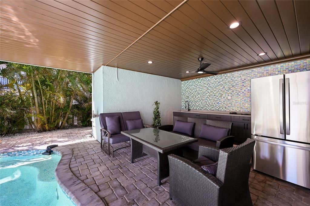 For Sale: $2,695,000 (4 beds, 3 baths, 2678 Square Feet)