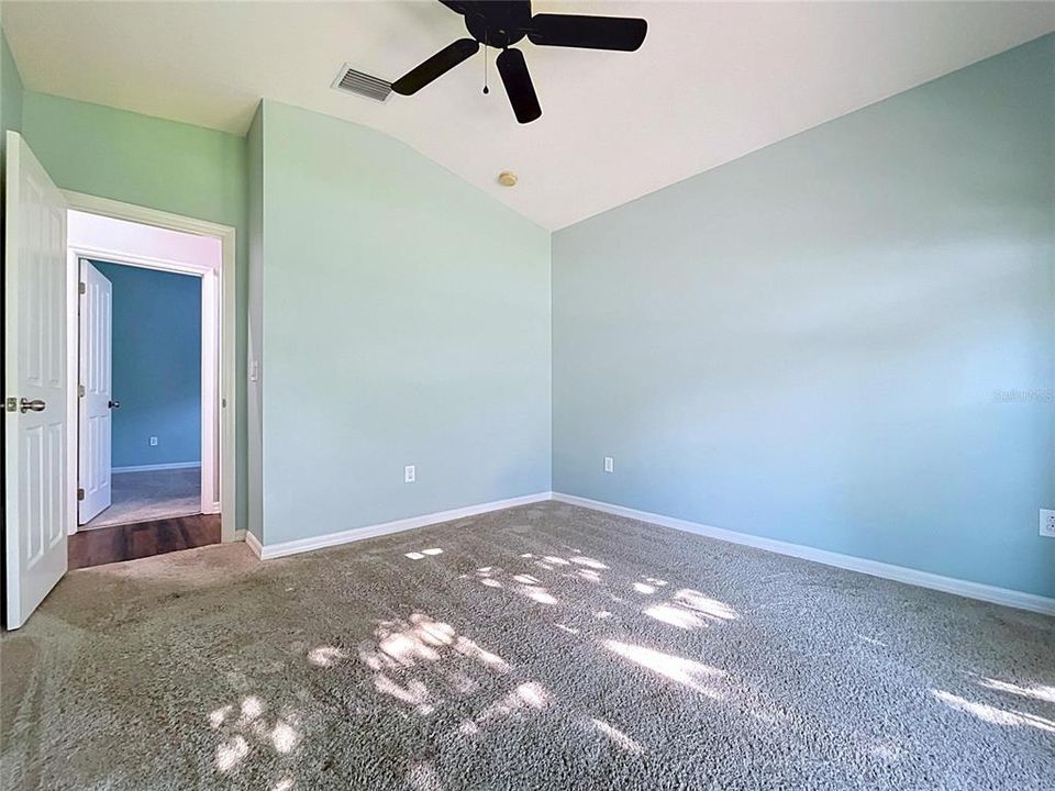 For Sale: $359,000 (4 beds, 2 baths, 2091 Square Feet)