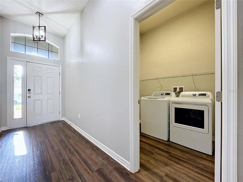 For Sale: $359,000 (4 beds, 2 baths, 2091 Square Feet)