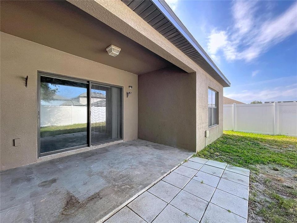 For Sale: $359,000 (4 beds, 2 baths, 2091 Square Feet)