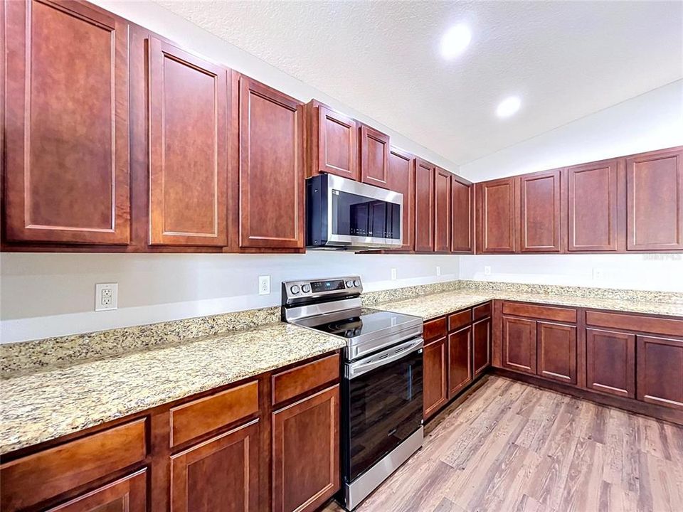 For Sale: $359,000 (4 beds, 2 baths, 2091 Square Feet)